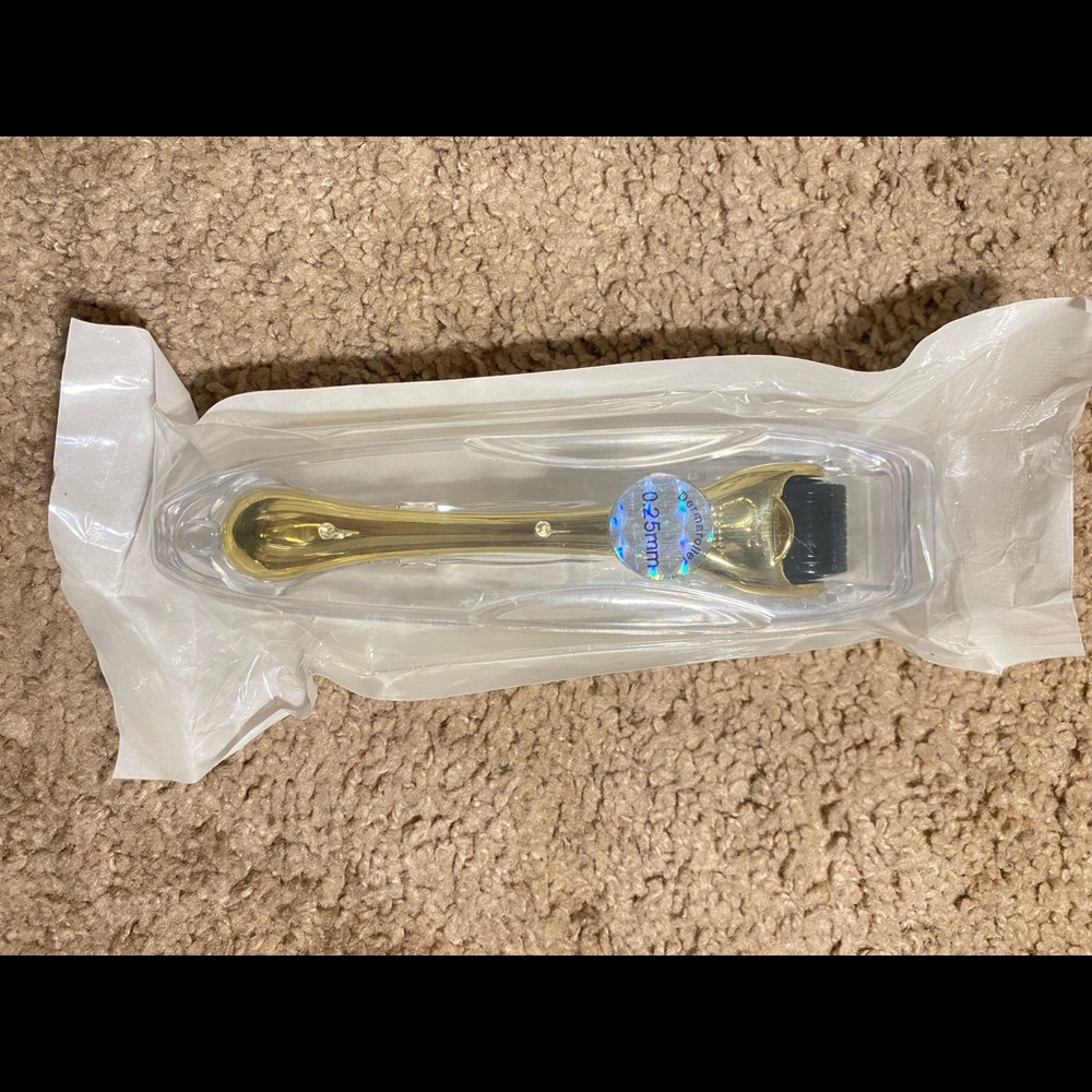 0.25mm Derma Roller in Gold